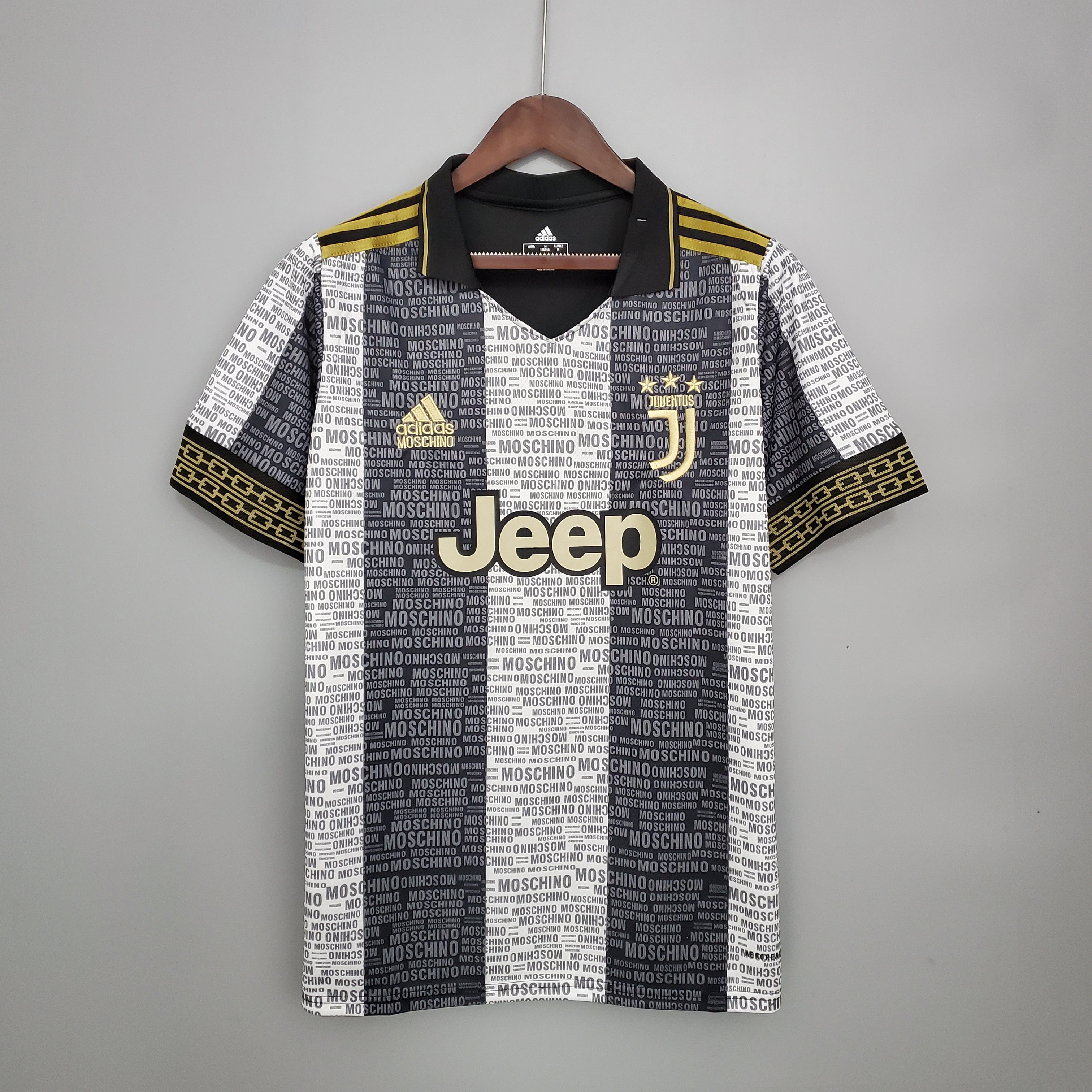 Juventus X Moschino Sonderdesign 21/22