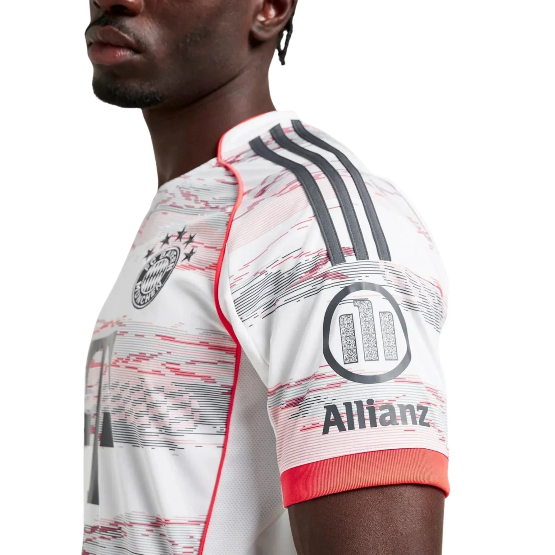 2025/26 Bayern München tenue uit