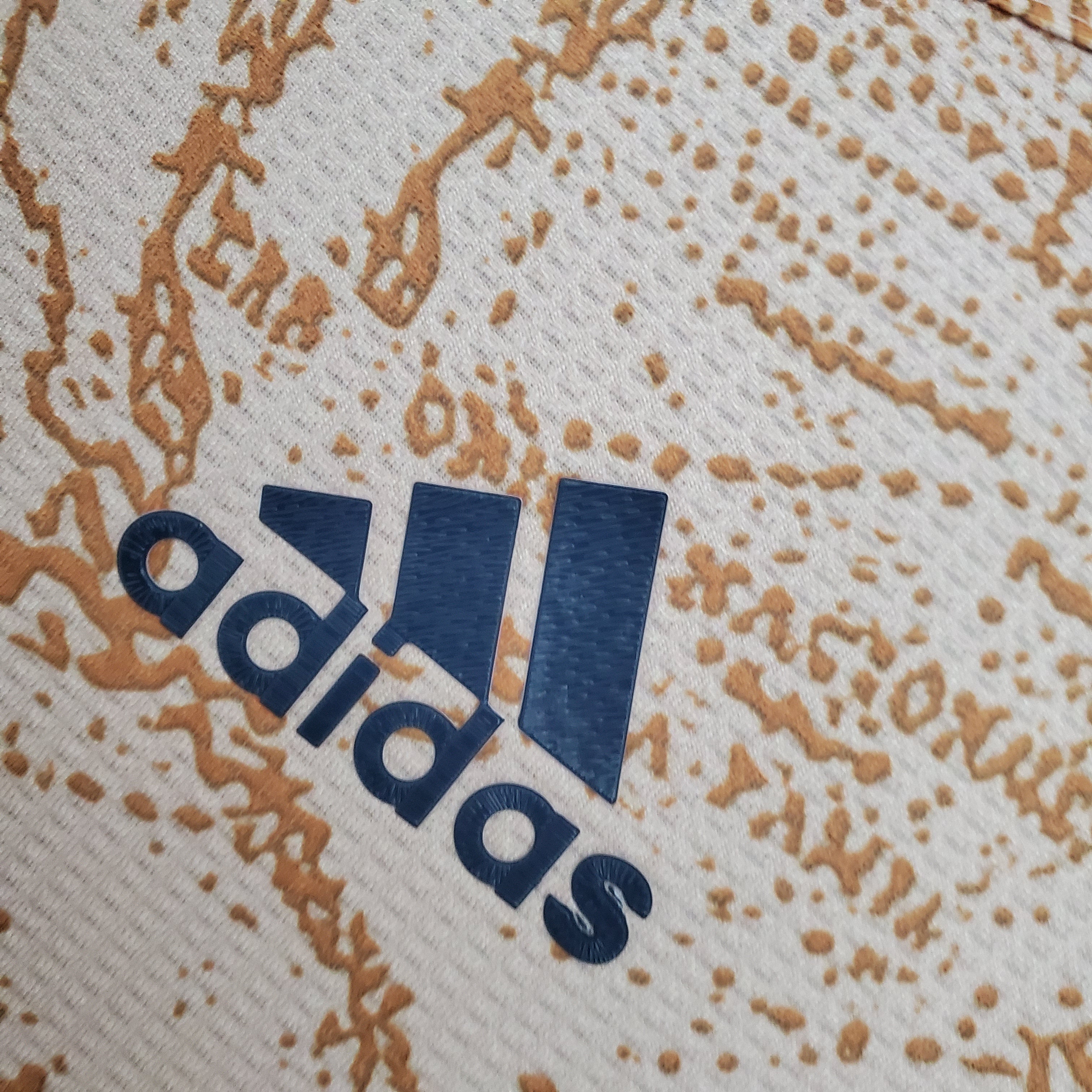 Argentinien Spezialkonzept 21-22 Gold