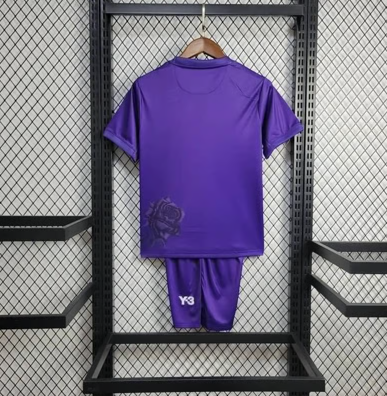 Real Madrid Y3. Kinder-Kit 2024