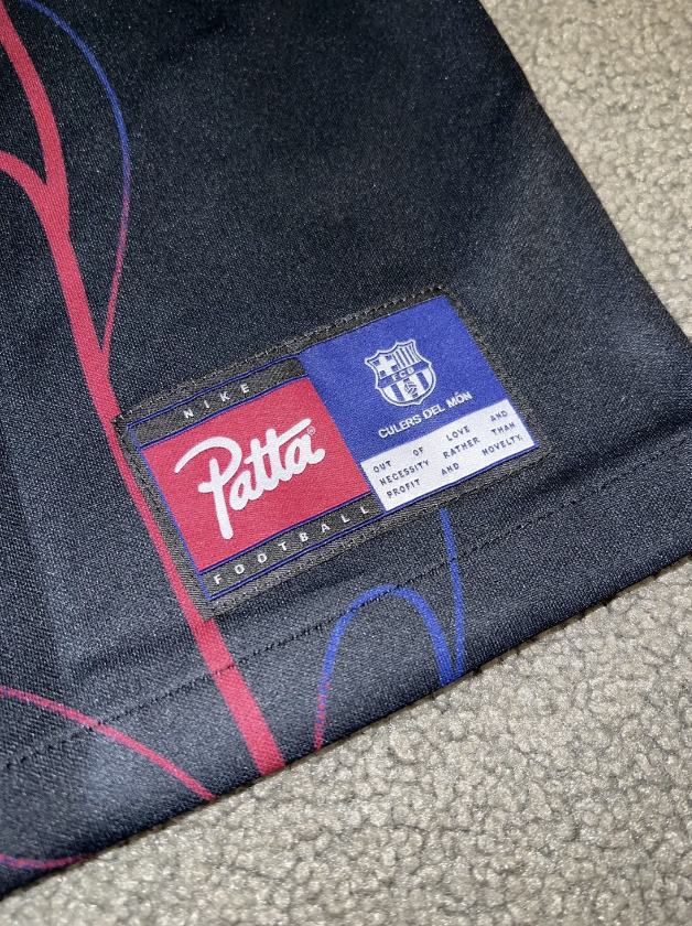 Barcelona Barca X Patta ( heart and veins )Special edition