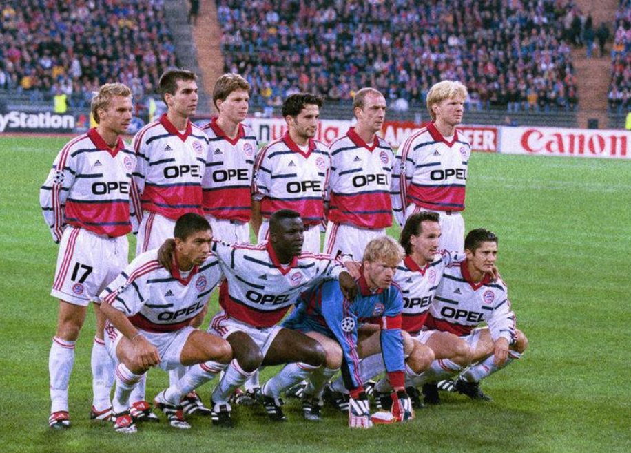 Bayern Munich retro Away kit - 1998-1999