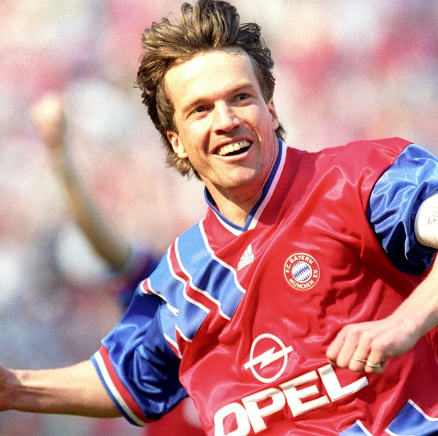 The Bayern Munchen Retro shirt  1993-1995