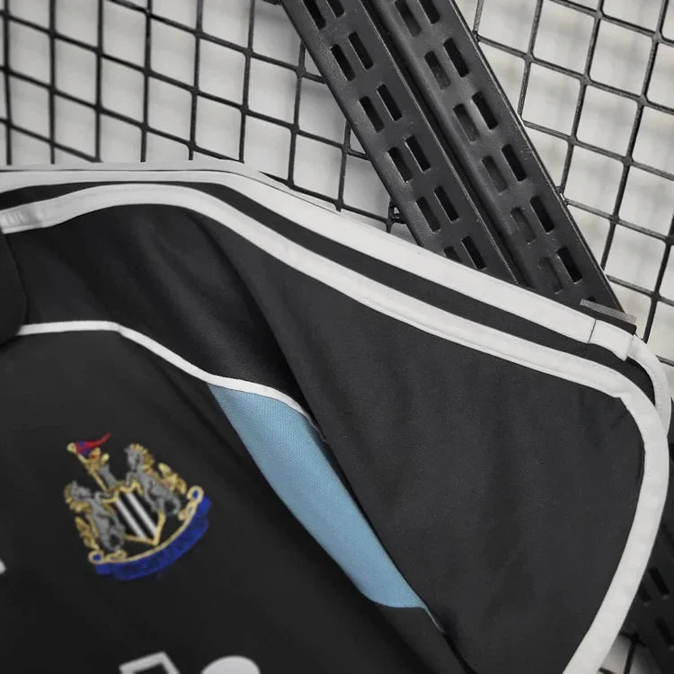 2000-2001 Newcastle United Retro Uitshirt