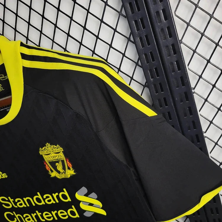Liverpool Retro Uitshirt 2010-2011