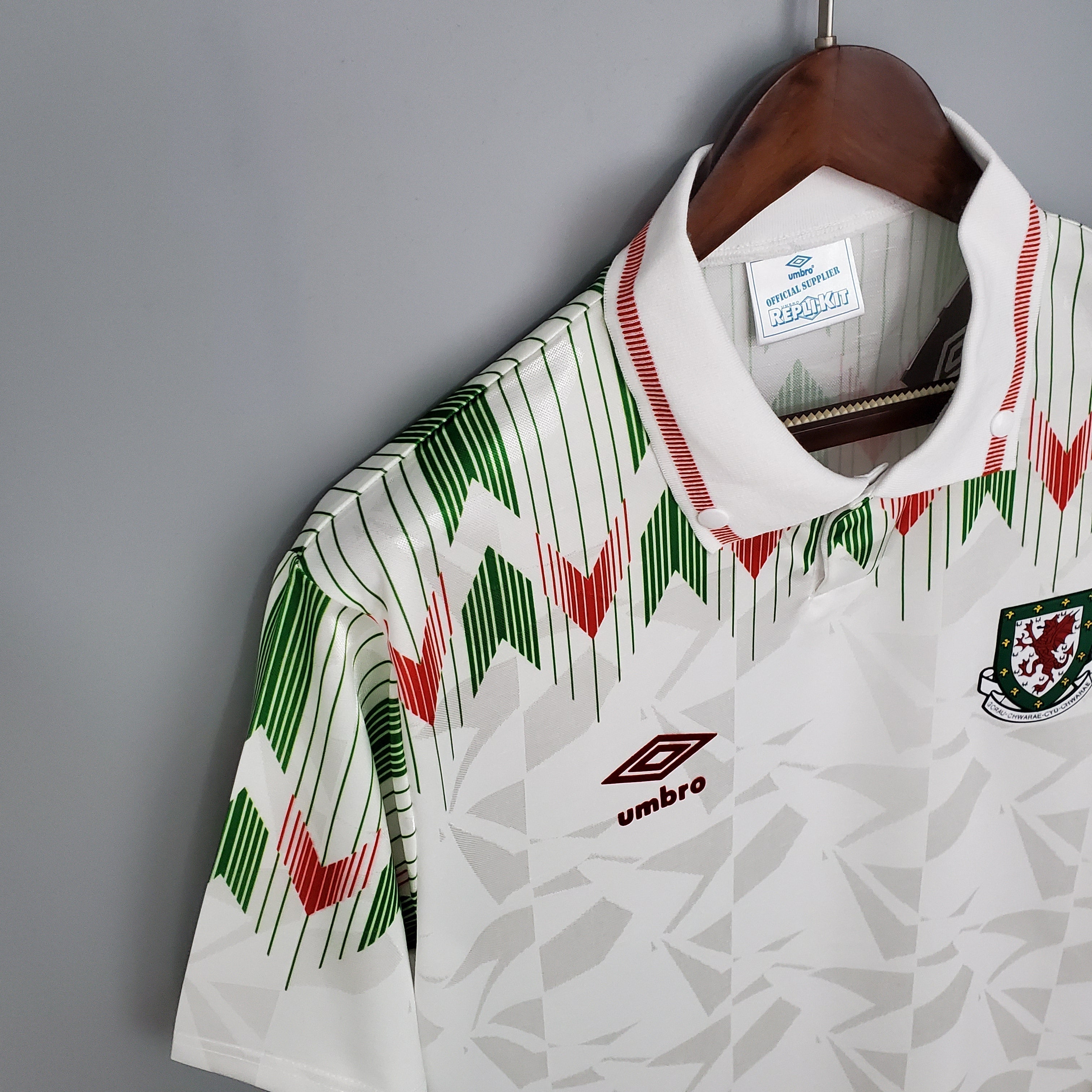 Wales Retro Shirt 90-92 Uit