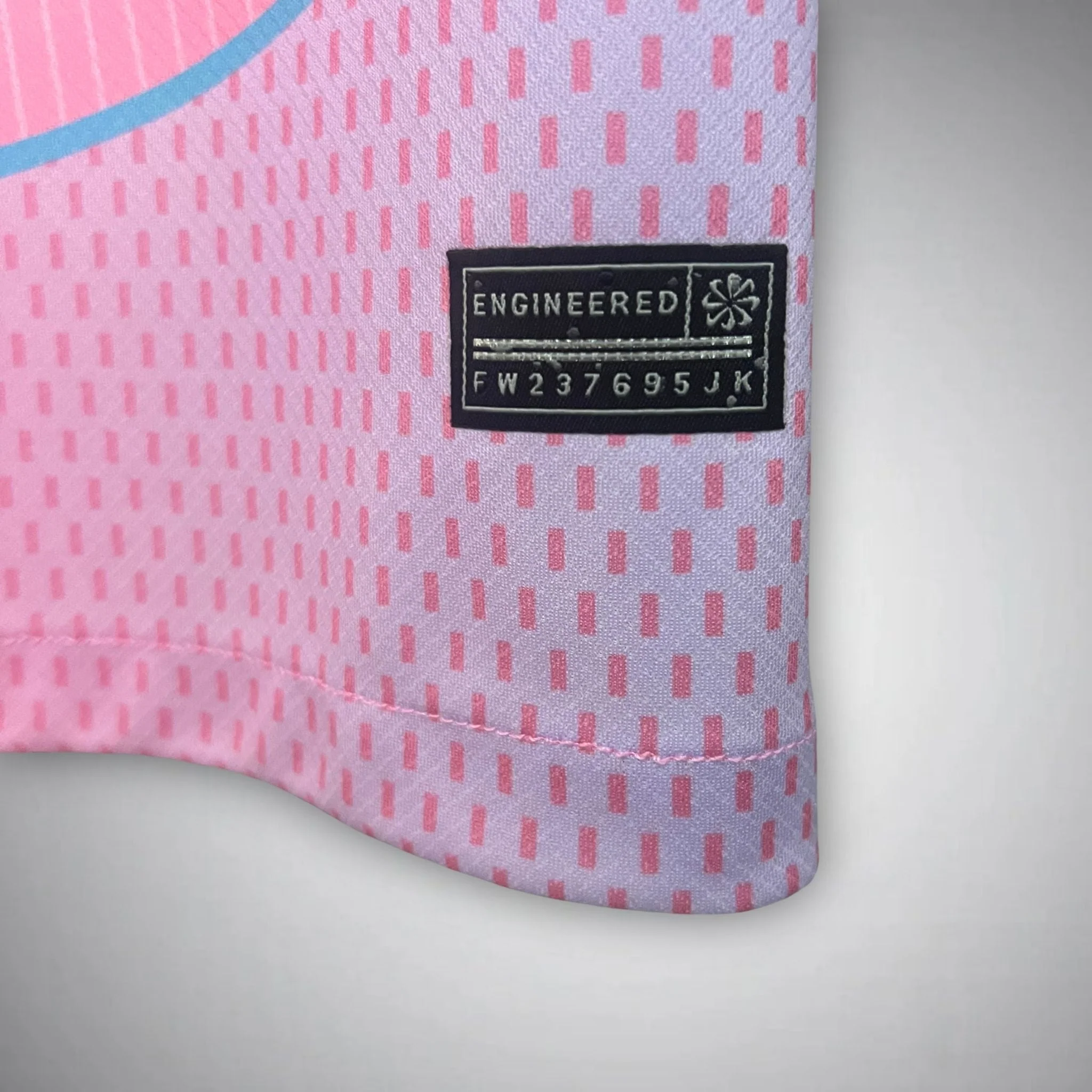 FC Barcelona SE Pink Edition Jersey 2025-26 Player Version