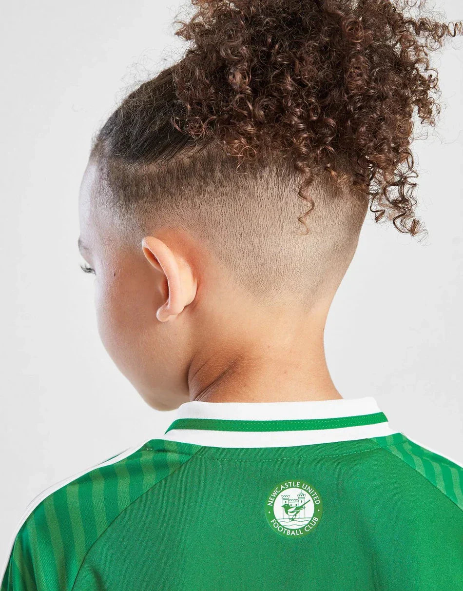 Newcastle United 2025/26 Away Kit – Kids