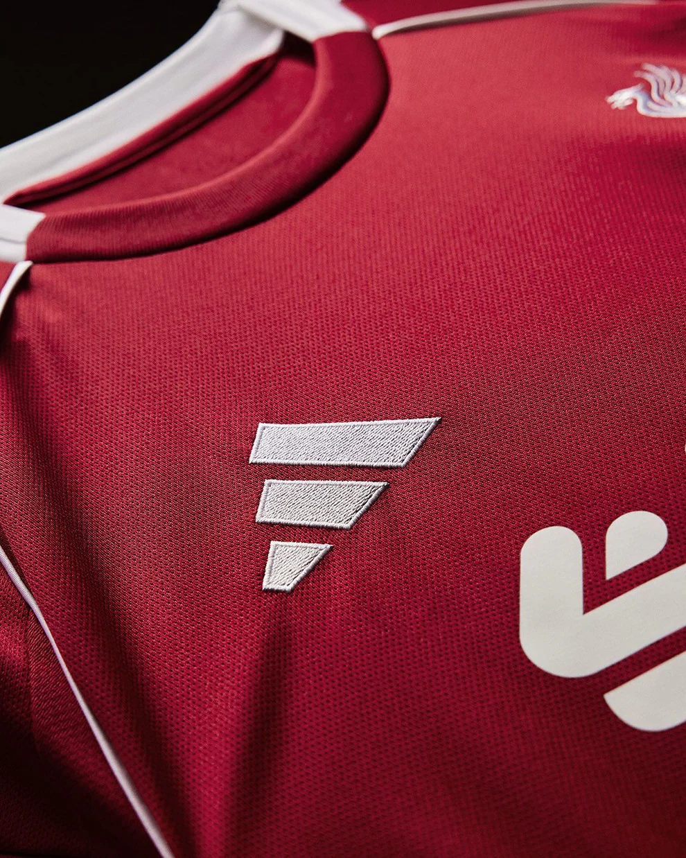 Liverpool Home Jersey 2025-26 Player Version