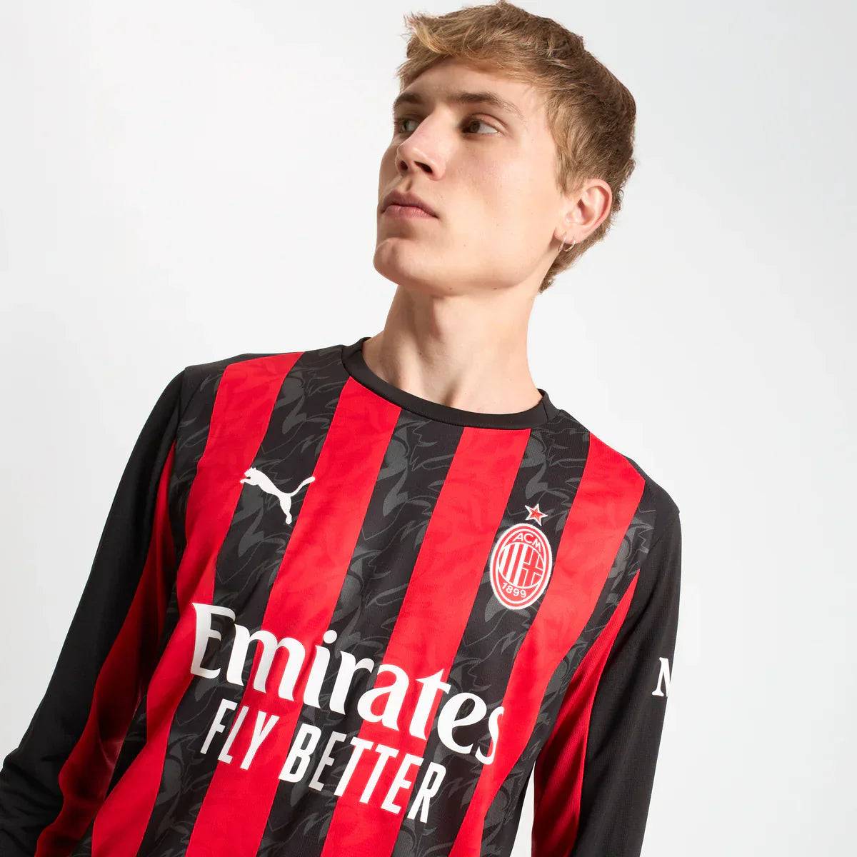 2025/26 AC Milan thuistenue met lange mouwen