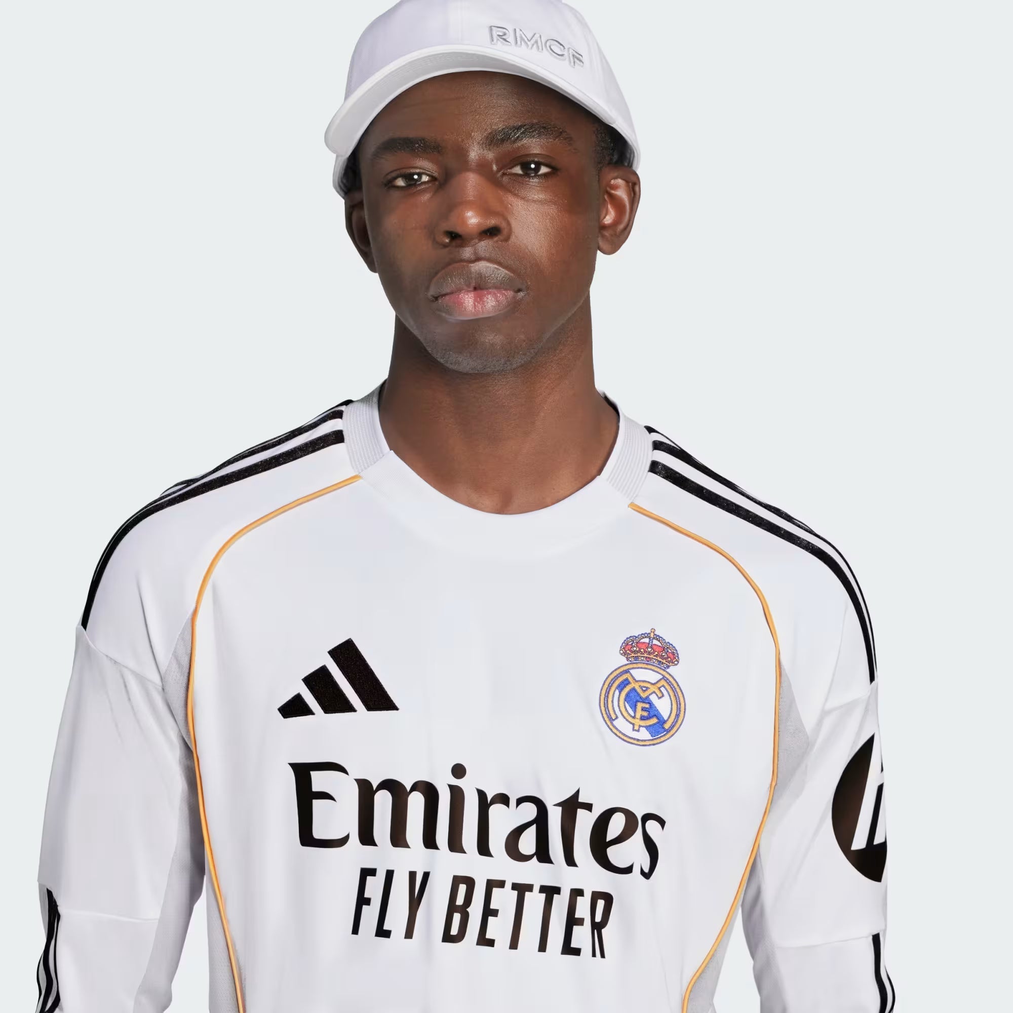 Real Madrid thuistenue met lange mouwen 2025/26