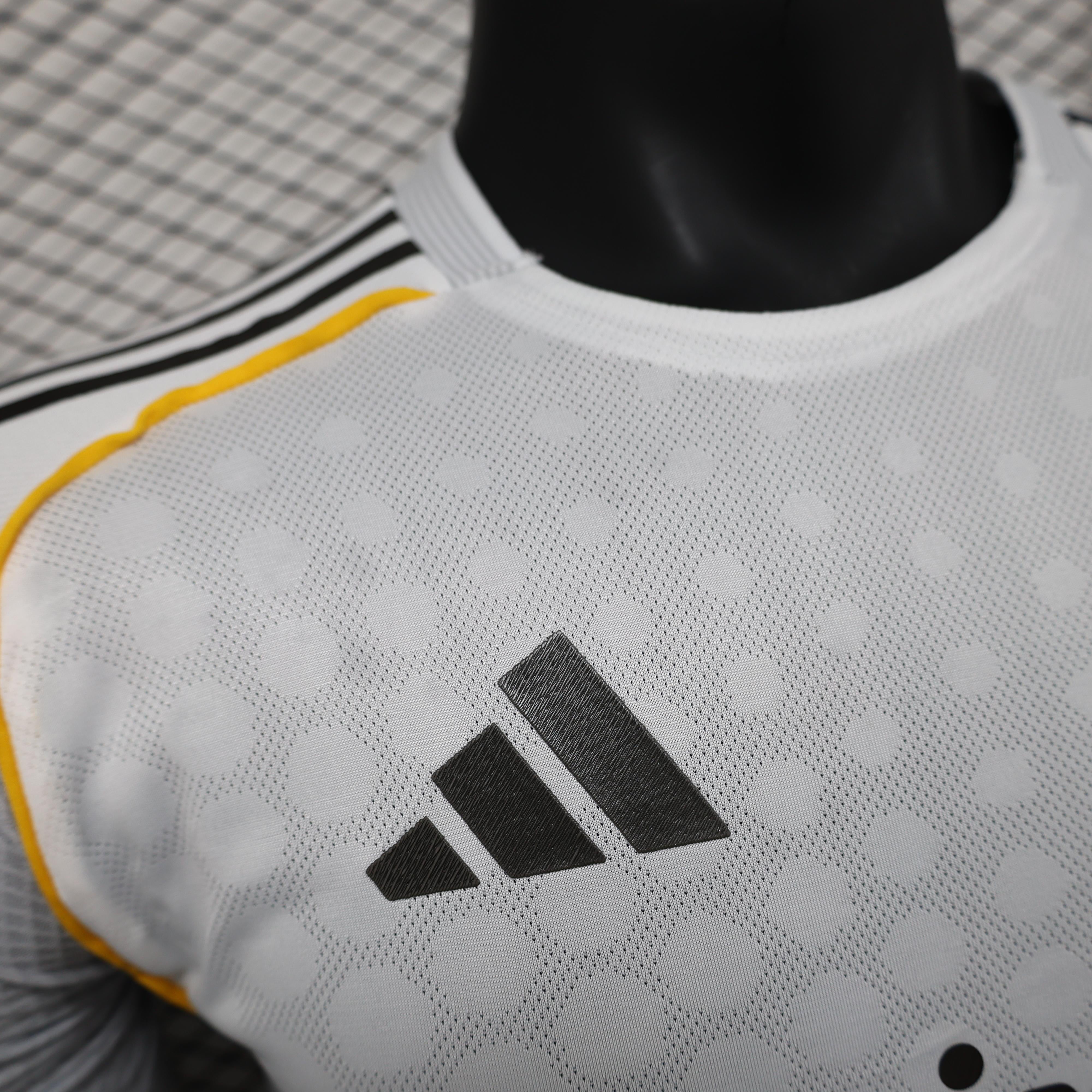 Real Madrid Heimtrikot 2025-2026