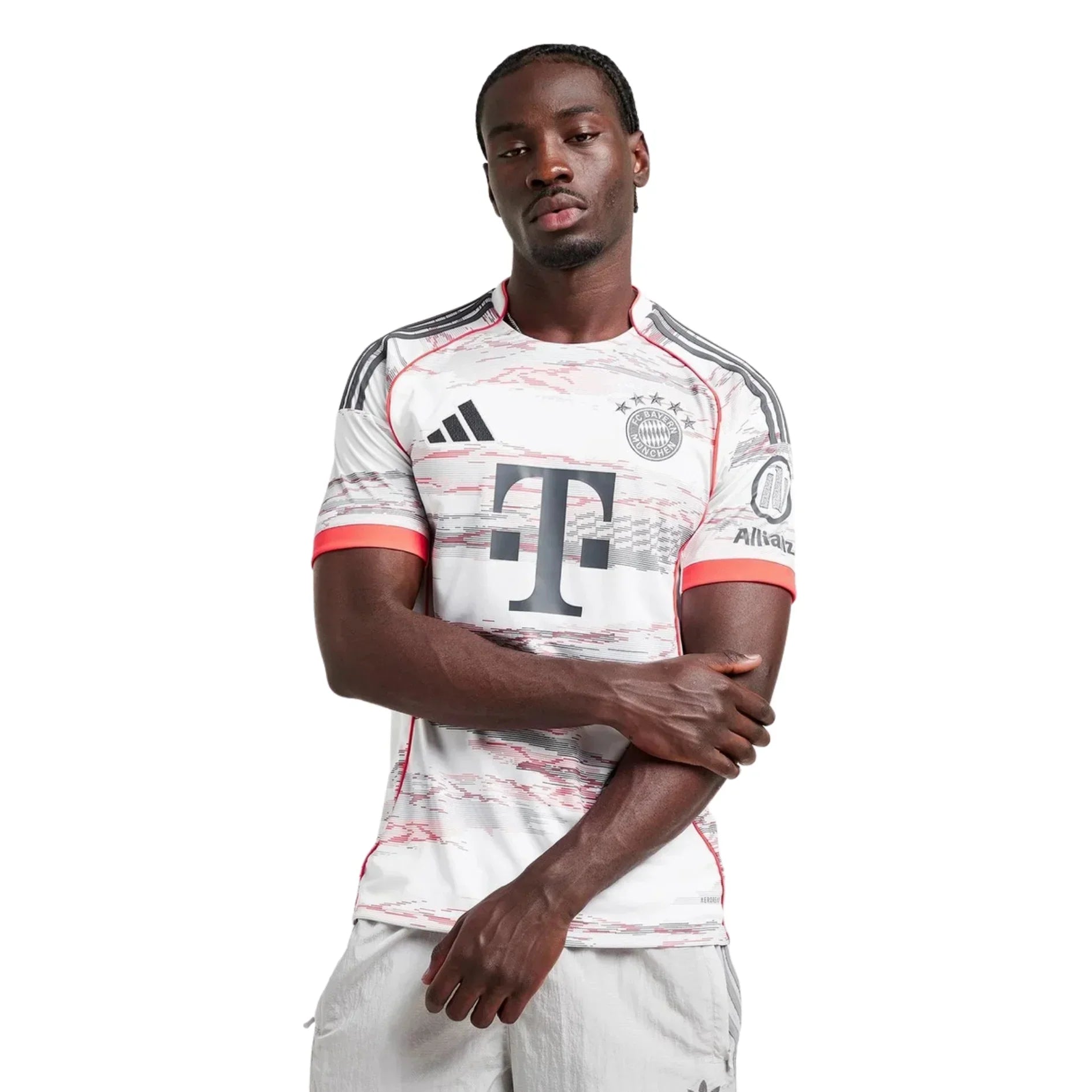 2025/26 Bayern München tenue uit