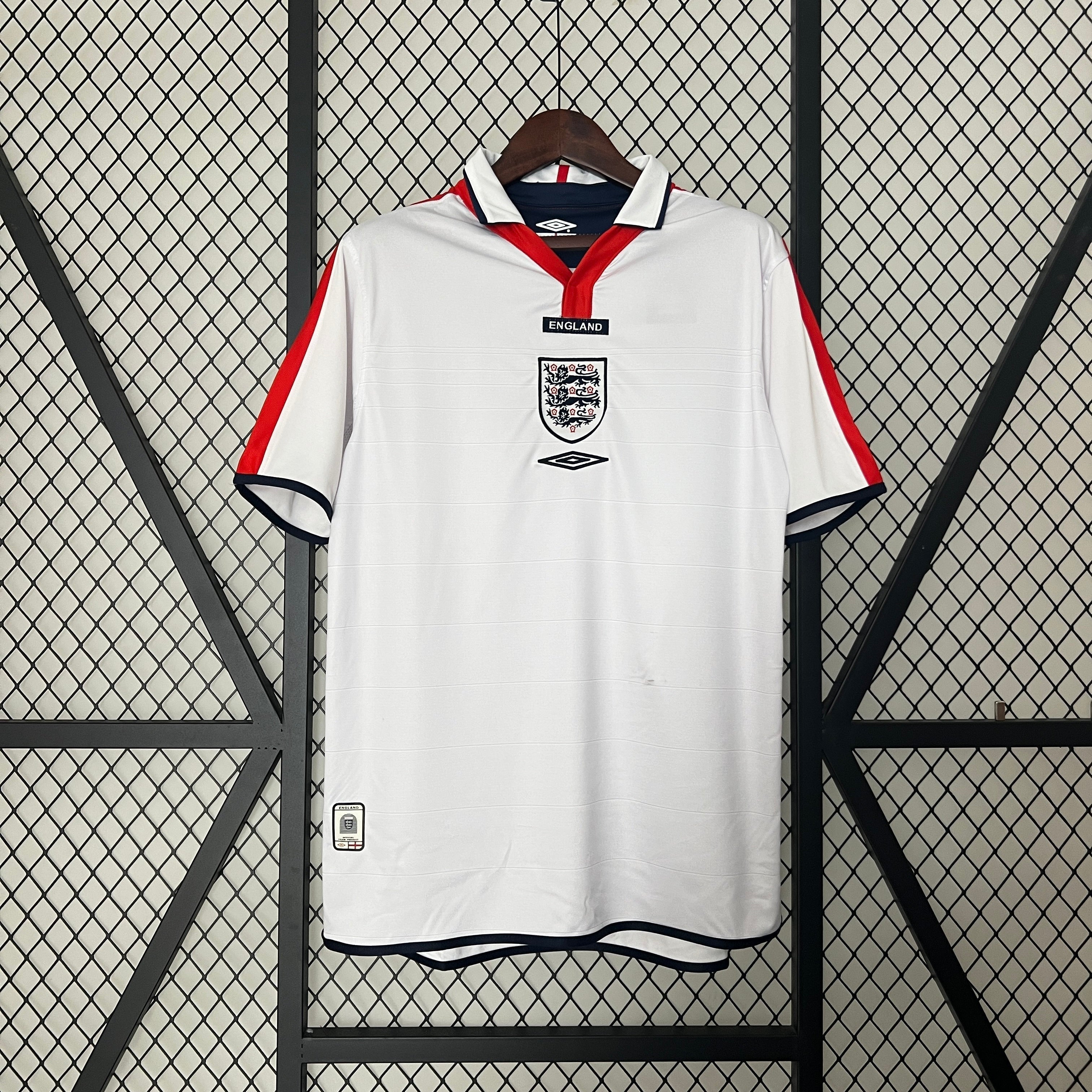 Engeland thuisshirt 2004