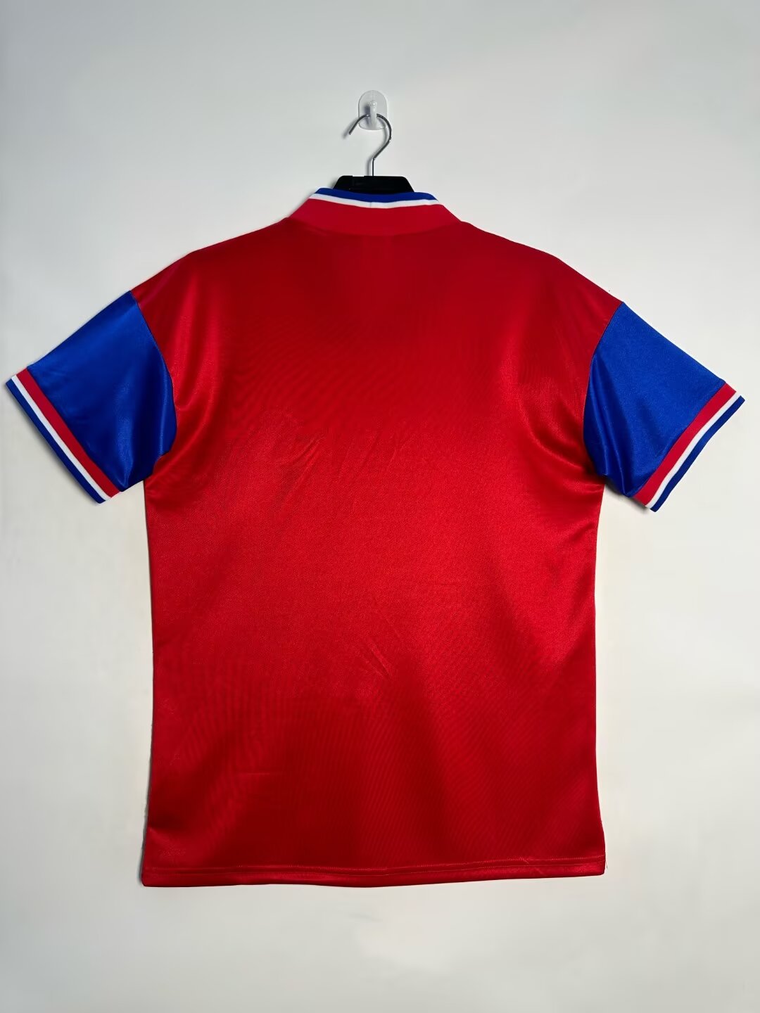 The Bayern Munchen Retro shirt  1993-1995
