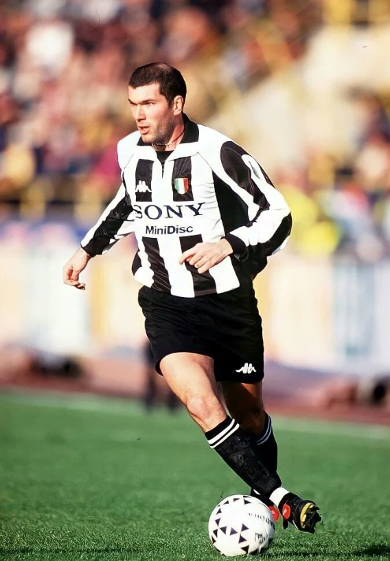 Juventus 1997-1998 Langarm-Heimtrikot