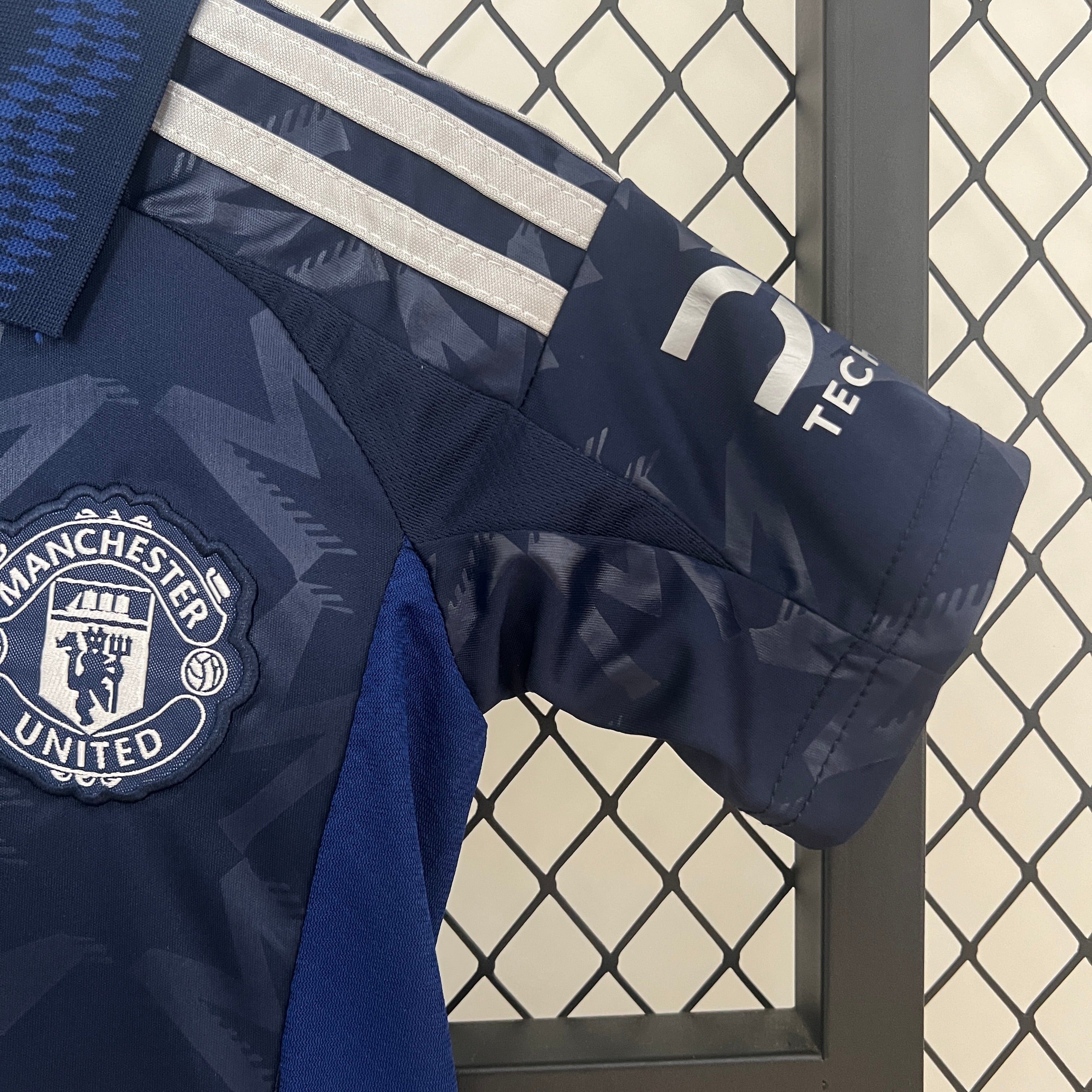 Manchester united 24 25 - Kids Football Kit Away