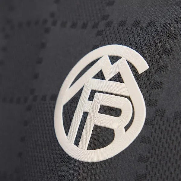 2025/26 Bayern München derde tenue