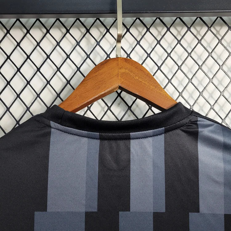 Speciaal shirt ter ere van het 130-jarig jubileum van Newcastle United 2023-2024