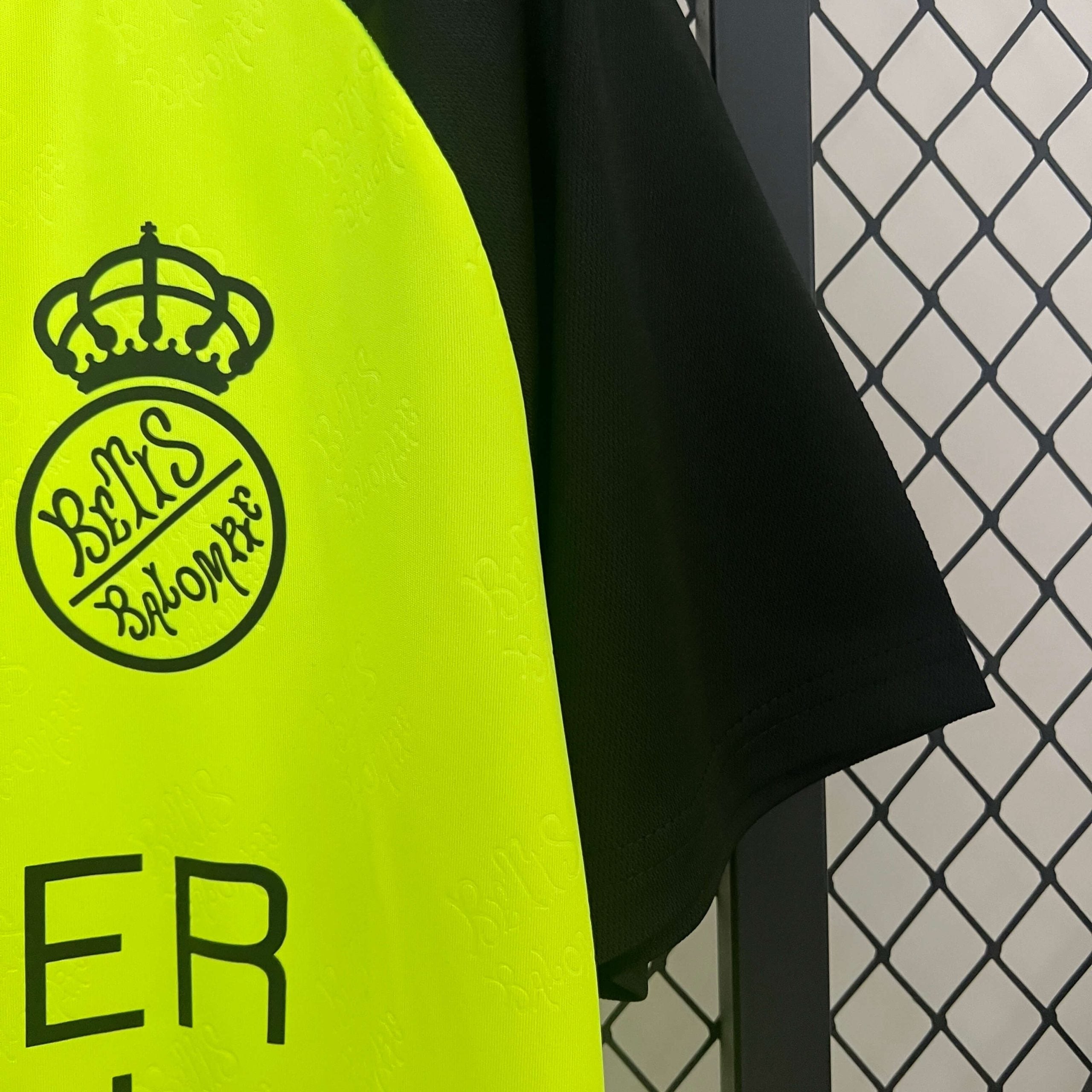 Real Betis Auswärtstrikot 24/25 – Fanversion