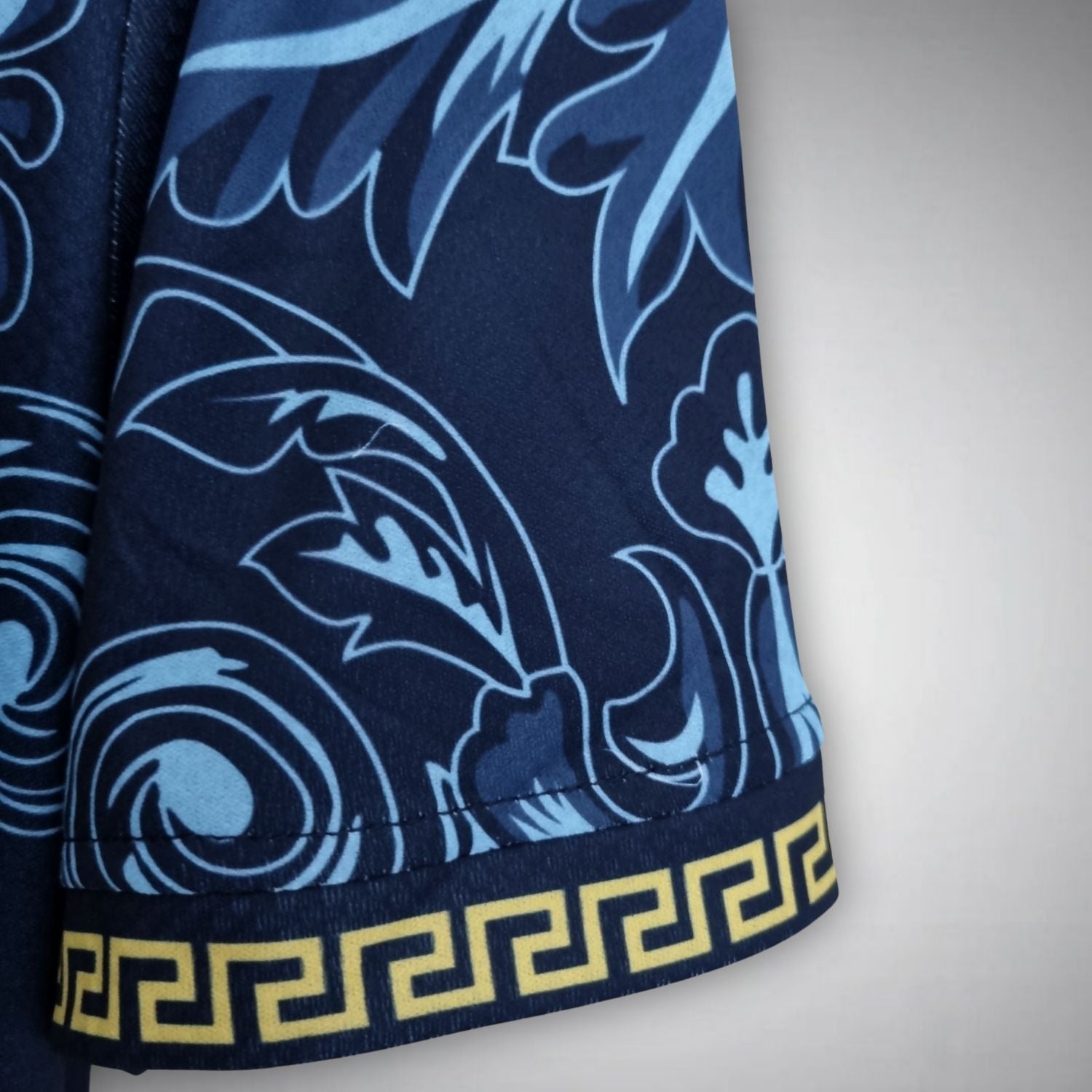 Italië Versace Donkerblauwe Kit