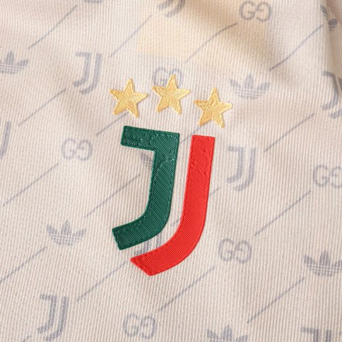 Juventus Fashion Collab 2024/25 Konzepttrikot