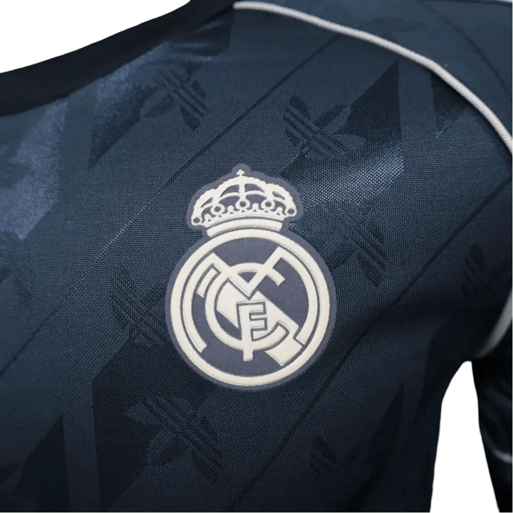 Schwarzes Real Madrid-Trikot in limitierter Auflage – Spielerversion