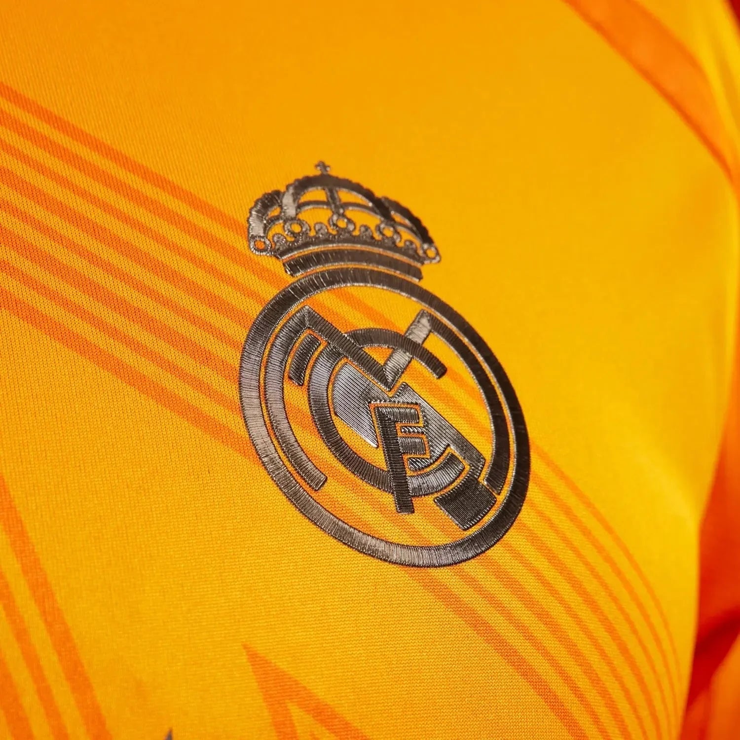 24/25 Real Madrid Uittenue