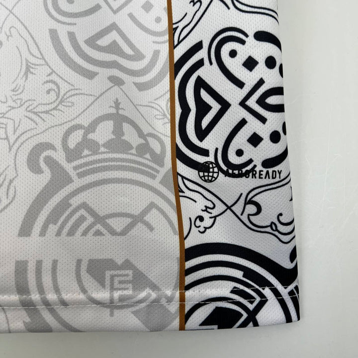 Real Madrid Imperial Elegance-tenue