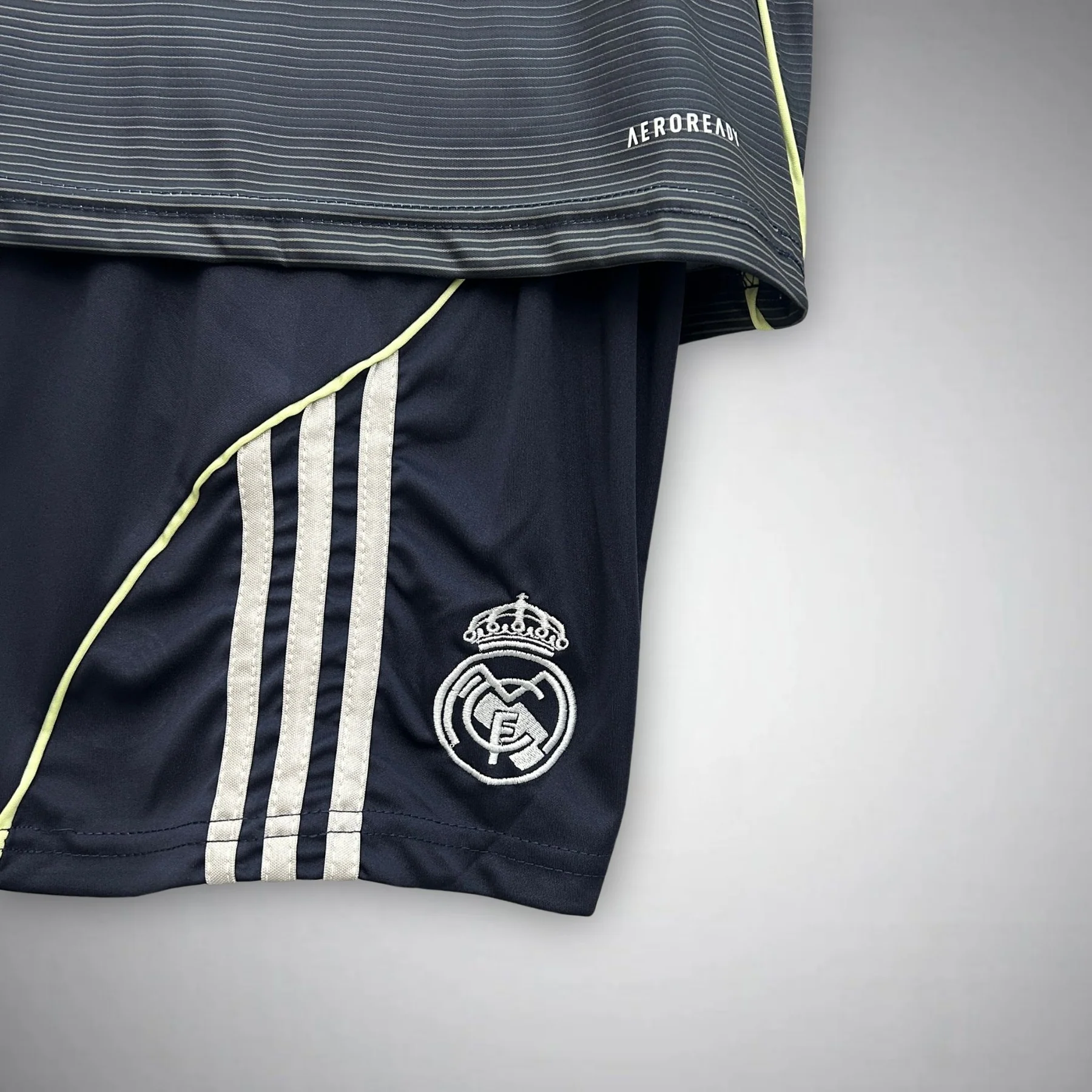 Kids Real Madrid Away Kit 2025-26