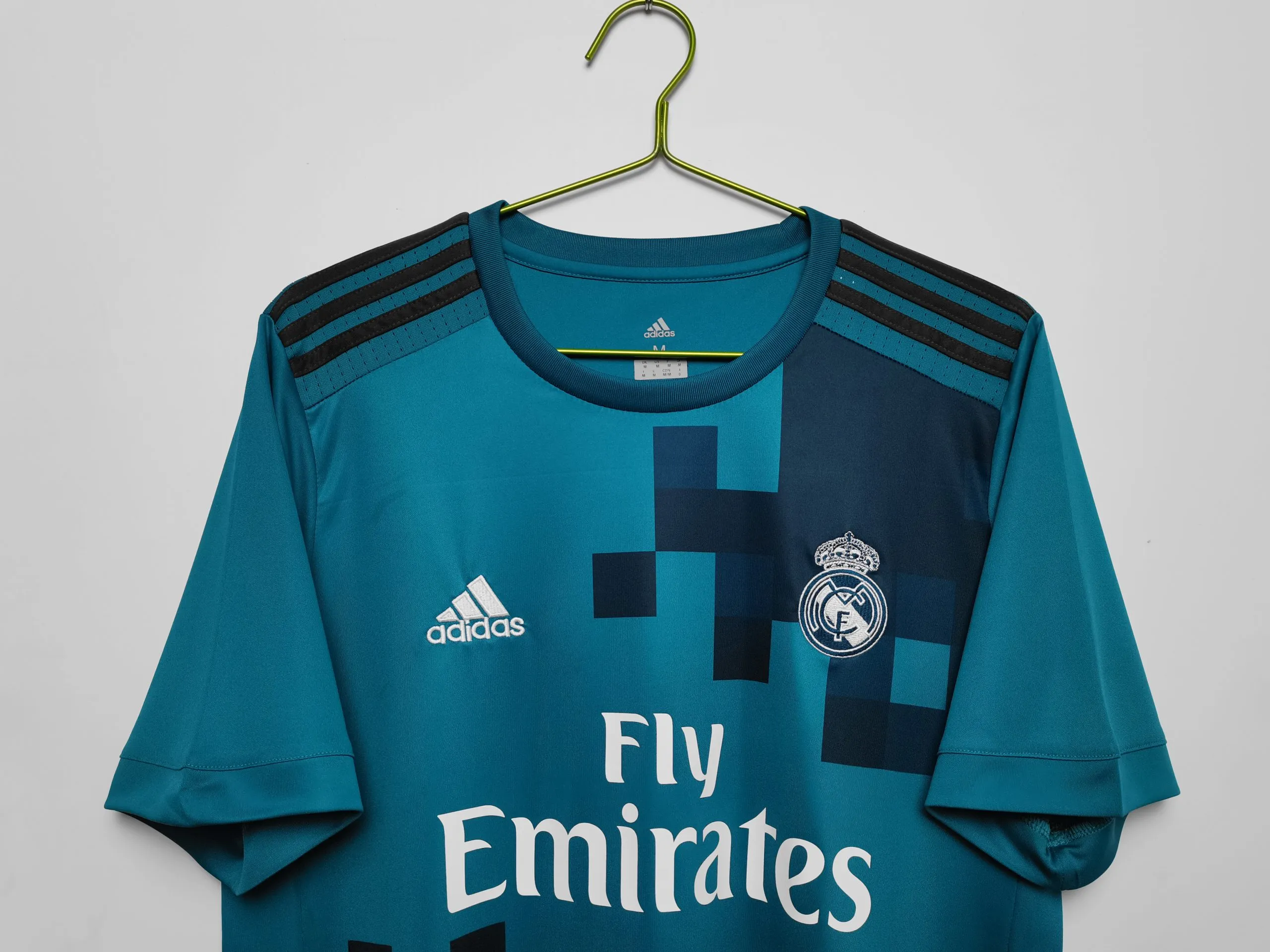 Retro Real Madrid 2017-18 Bycycle Kick Jersey